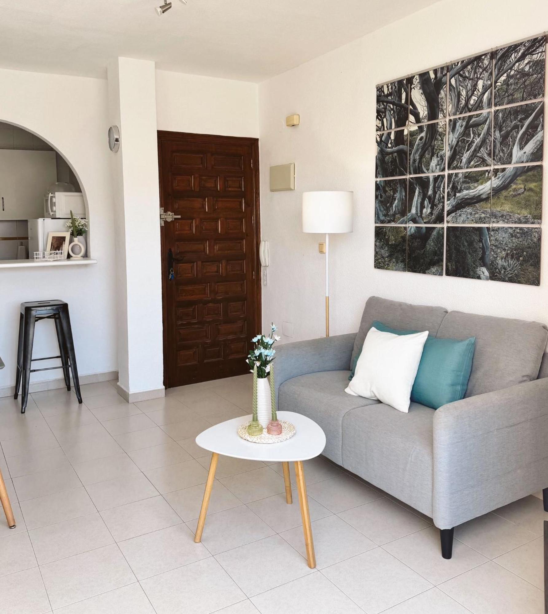 Apartment El Paraiso, 1 Bedroom 300M From The Sea تورّيفيِخا المظهر الخارجي الصورة